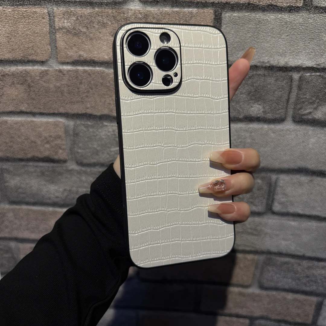 白色鳄鱼纹适用iPhone16手机壳新款苹果15promax全包硬14商务13套