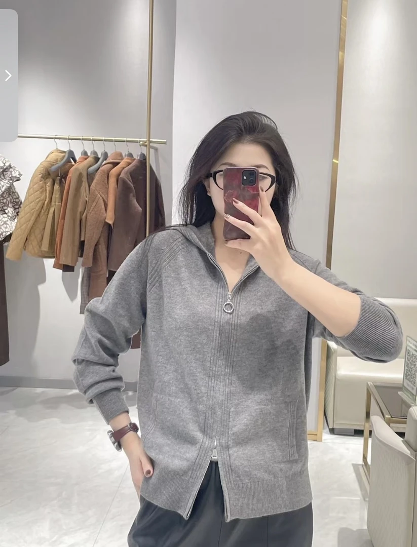 〖荷贝俪〗羊毛拉链卫衣