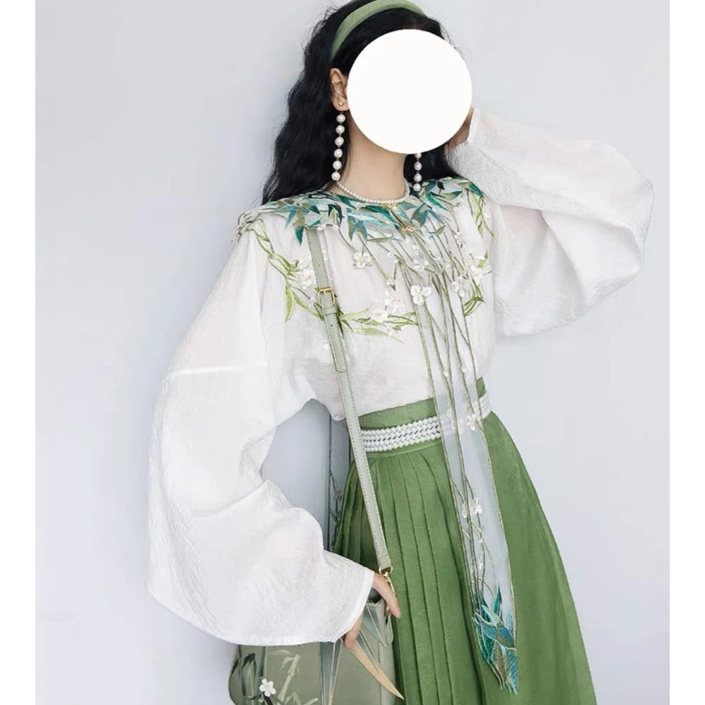 改良汉服汉元素日常通勤新中式国风女装白色上衣云肩马面裙套装秋