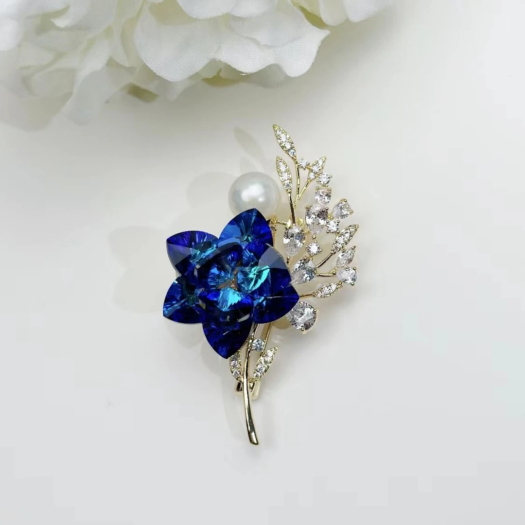 铜合金合成锆石胸针 HY1860蓝花束胸针