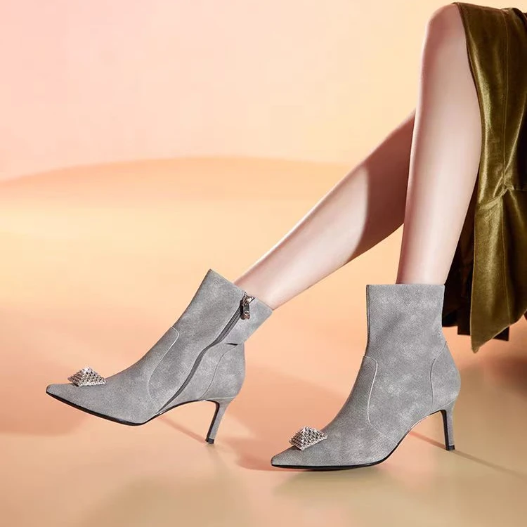 73hours女鞋私有星光穿搭冬季新品尖头饰扣纯色细跟时装靴靴子