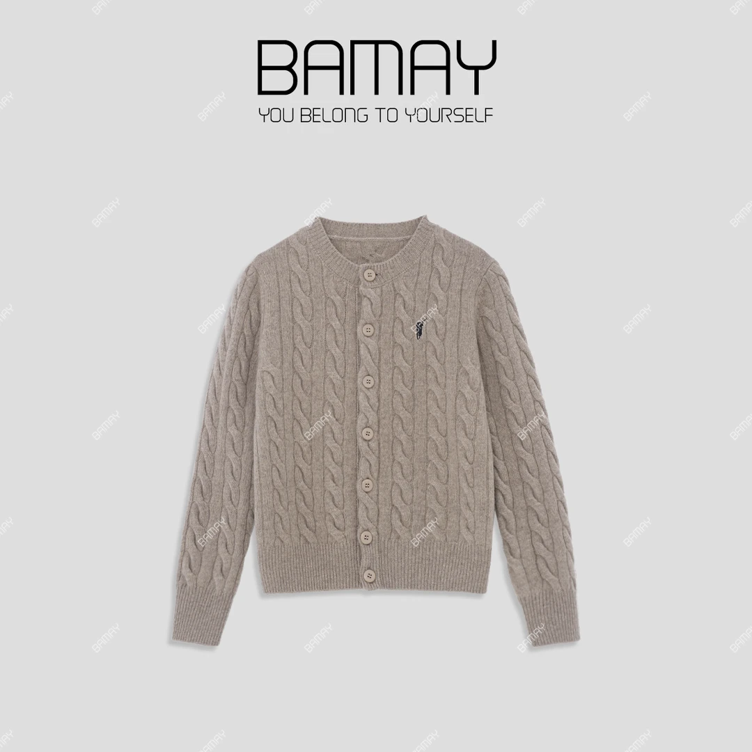 【BAMAY】秋冬小个子圆领刺绣修身短款针织上衣XH243MY135C