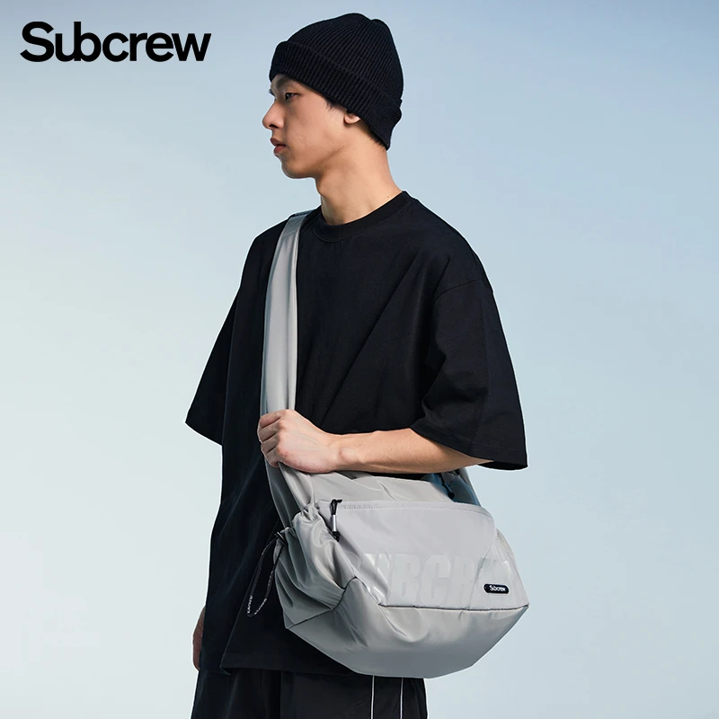Subcrew 运动百搭多色可选时尚斜挎包防水抗污男士健身包男士背包