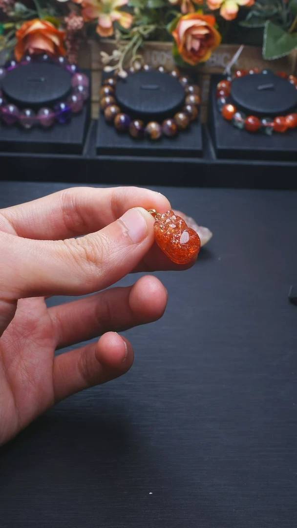 【闪购商品】长石L046-18k金太阳貔貅吊坠18K金镶嵌多样性
