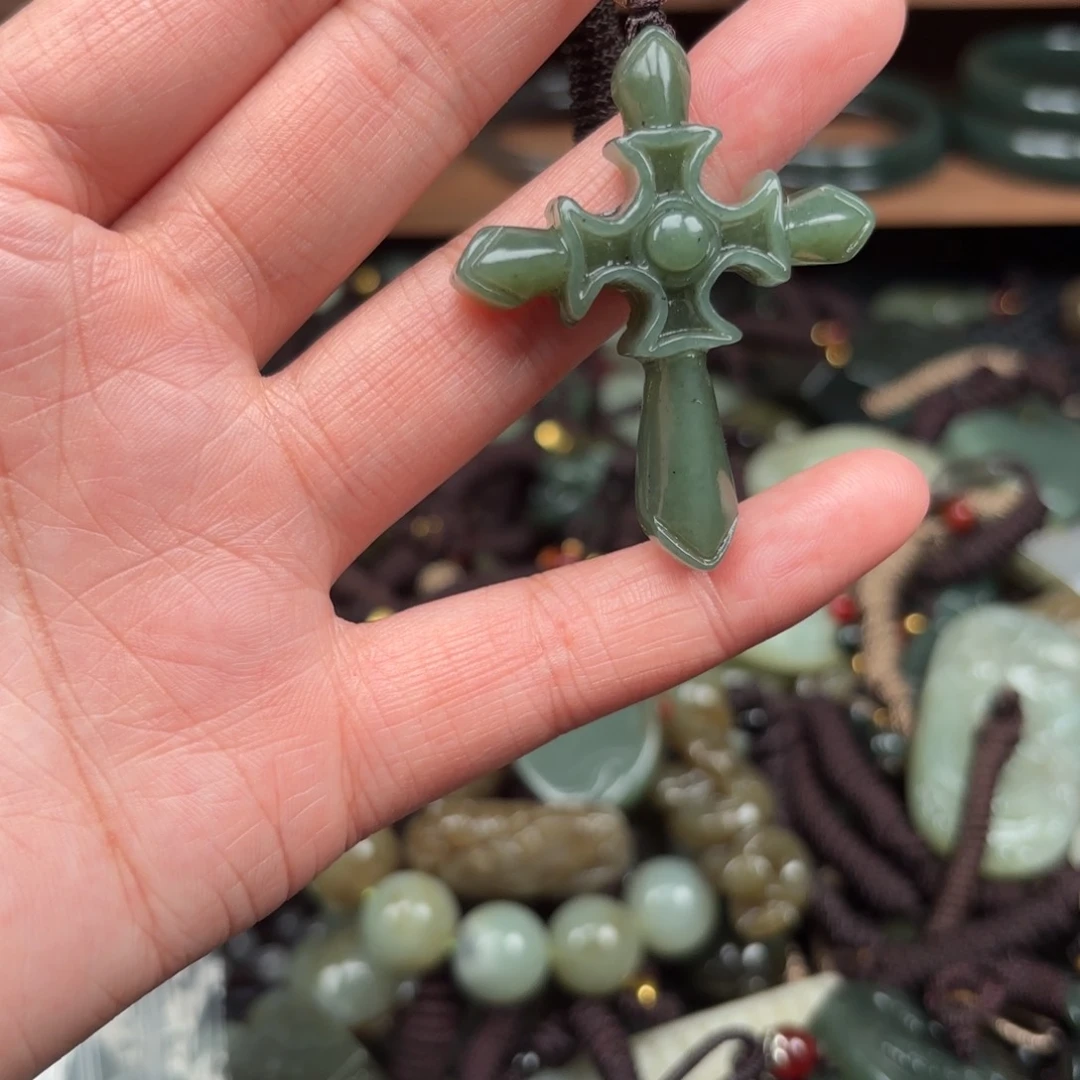 和田玉吊坠未镶嵌