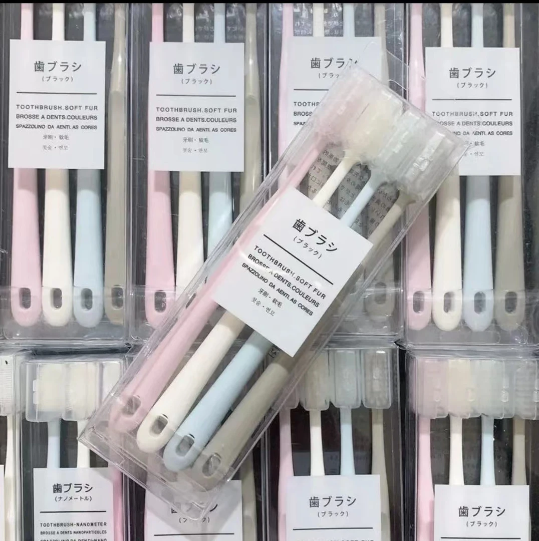 马卡龙牙刷3盒12只软毛（有点偏硬）  真正的厂家福利破损包赔