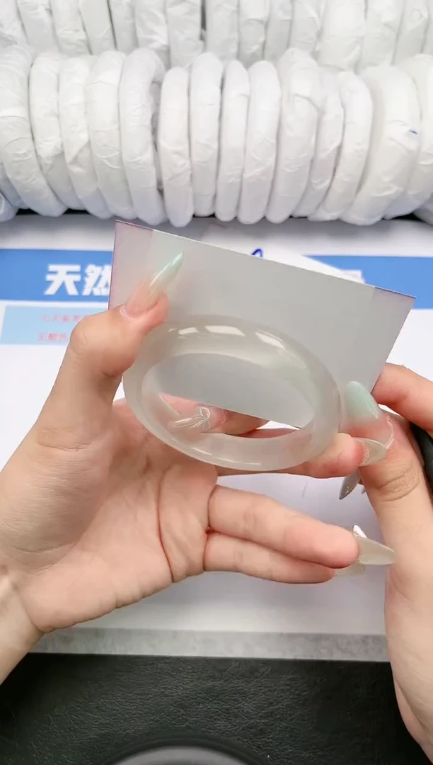 【闪购商品】石英质玉手镯未镶嵌177-54.6