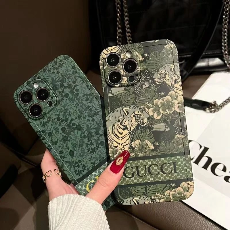 2024潮牌酷奇苹果13/14/12Pro手机壳iPhone11/15/14网红/1软5