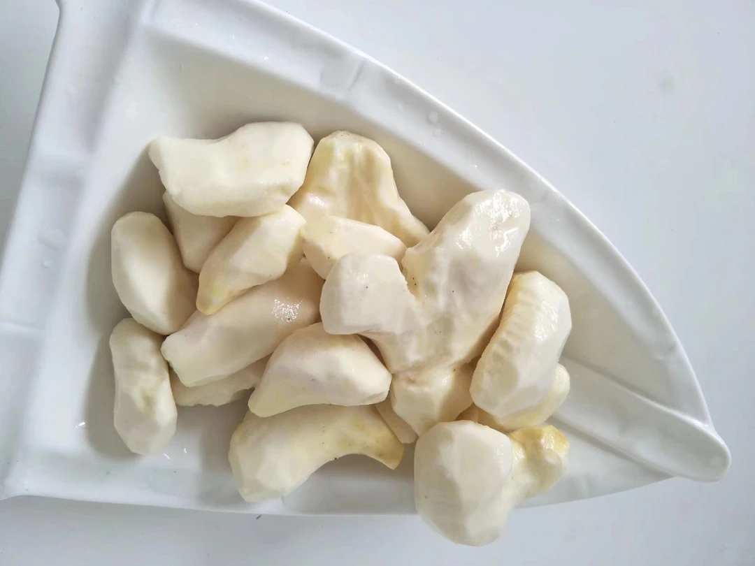 去皮山药四斤，真空加冰  分四袋每袋一斤  ，新鲜发货