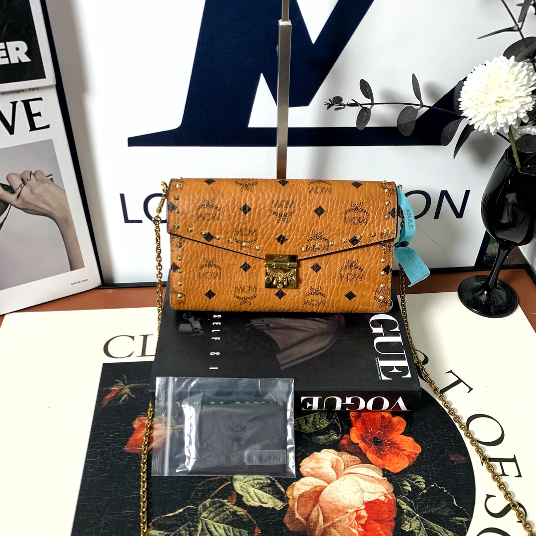 95新 MCM 小怡中古/干邑色斜挎包/MCM