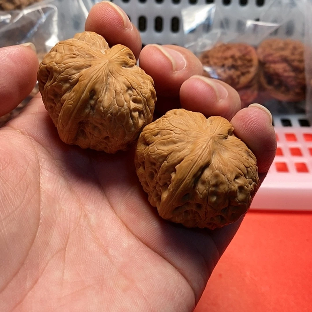 【闪购商品】桃核吊坠39➕的微修元宝