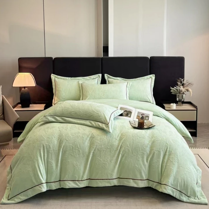 【莺歌曼舞】加厚纯色立体雕花牛奶绒四件套绒被套简约被罩床单