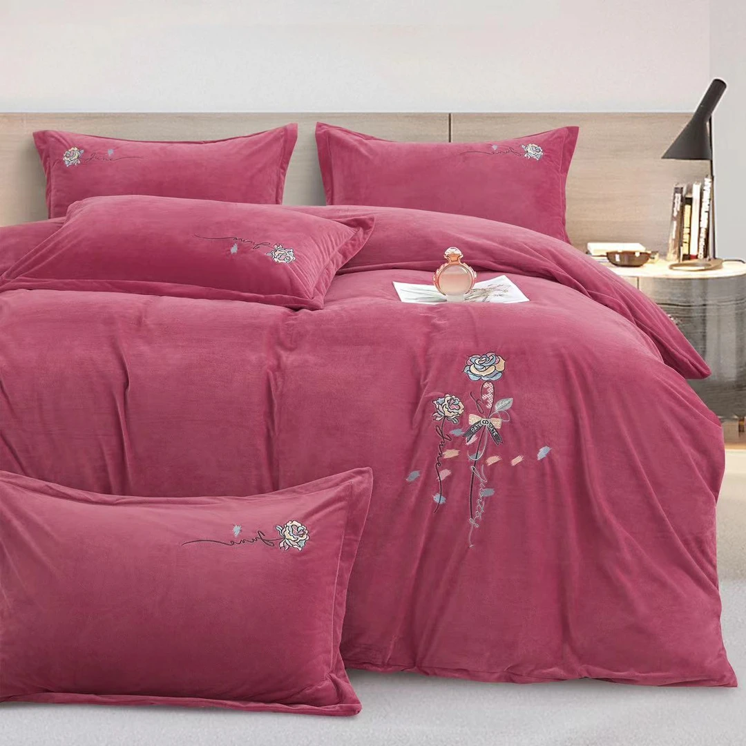 【暗香】轻奢绣花肤棉绒四件套加密刺绣绒被套简约柔软被罩床单