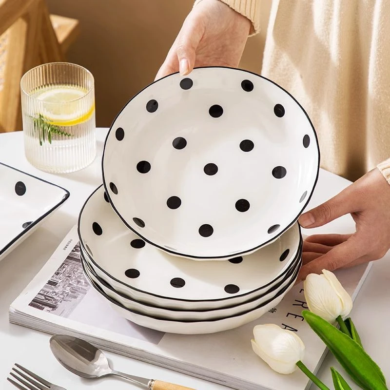 ins风赫本风餐具套装全套家用高颜值盘子黑白波点盘子圆盘菜盘