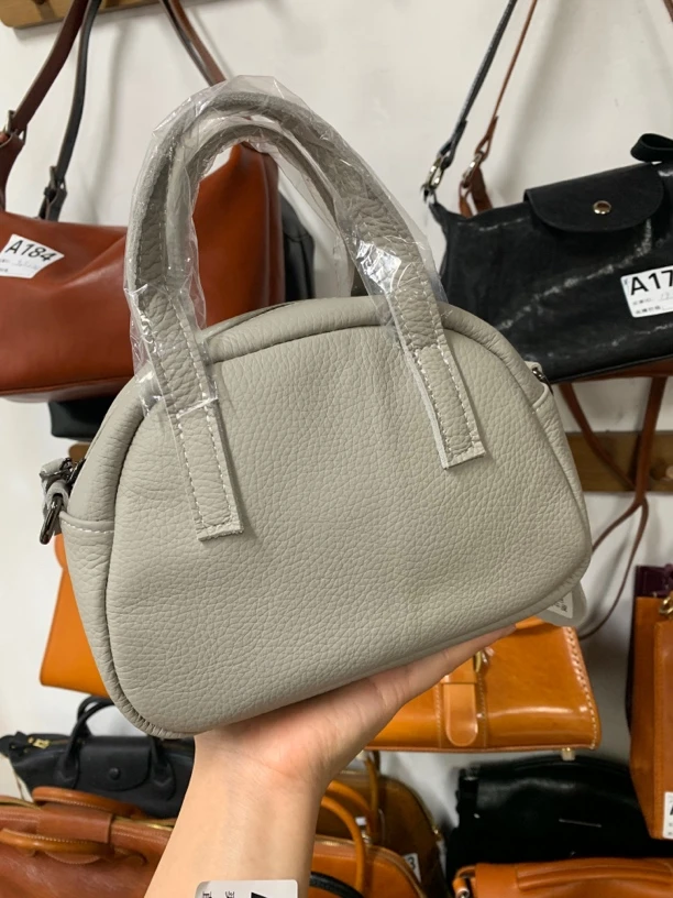 全部头层牛皮斜挎小包百搭