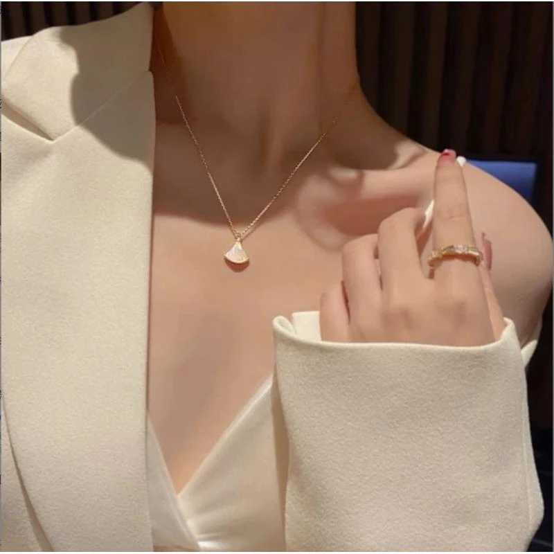 钛钢项链 时尚气质简约百搭小裙子网红项链女配饰锁骨链K1020