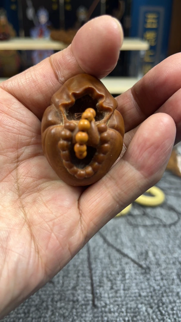 无相佛橄榄手工核雕