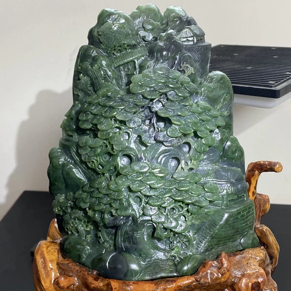 天然和田玉七号老料俏色山水摆件