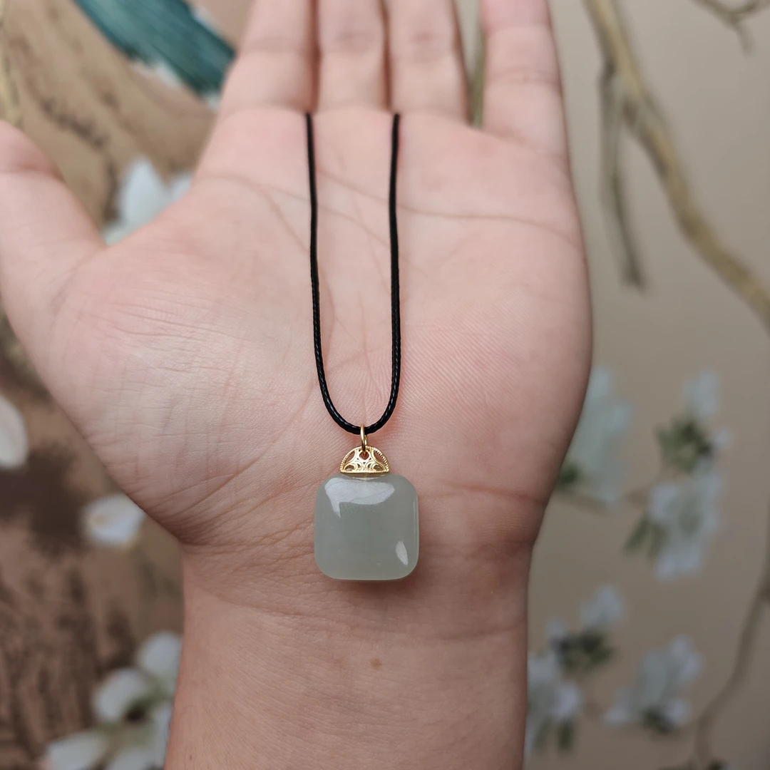 【蜜语】和田玉小方牌 无事牌 小吊坠 无皮绳