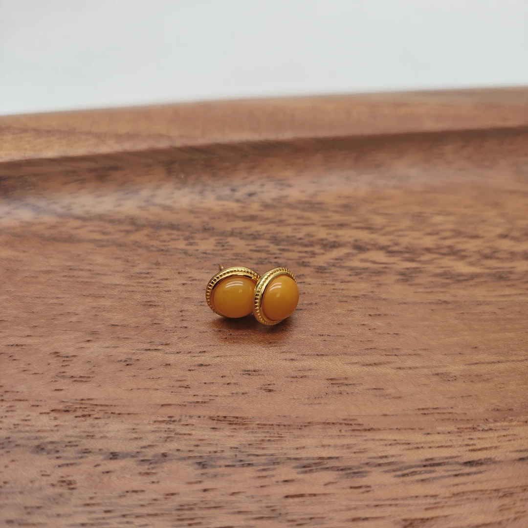 【蜜语】天然琥珀蜜蜡 S925银镶蛋面耳钉一对