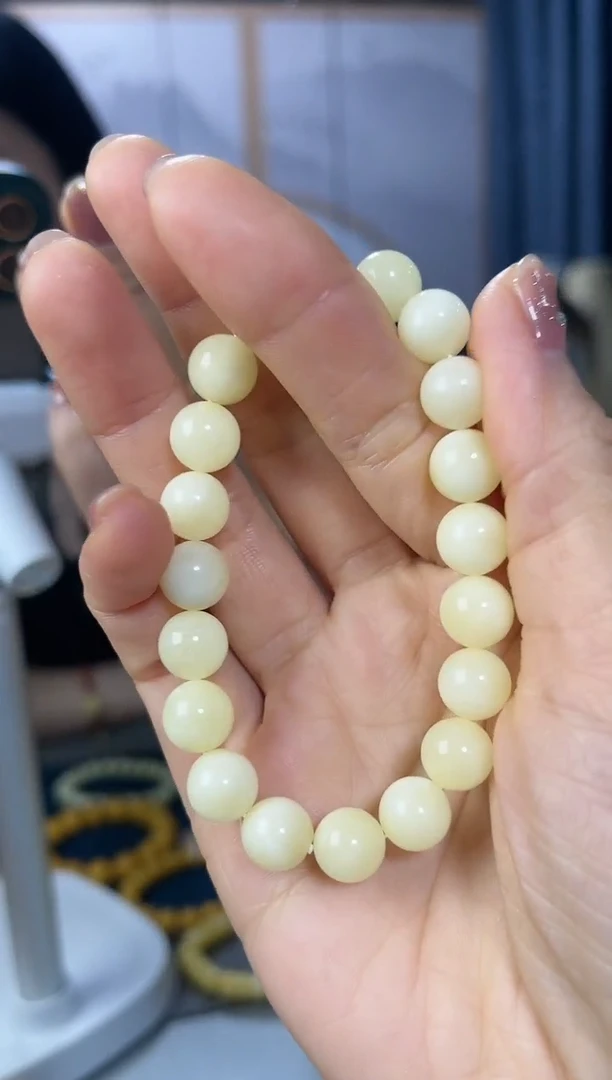 【闪购商品】蜜蜡颈饰未镶嵌(多样性发货发其一）