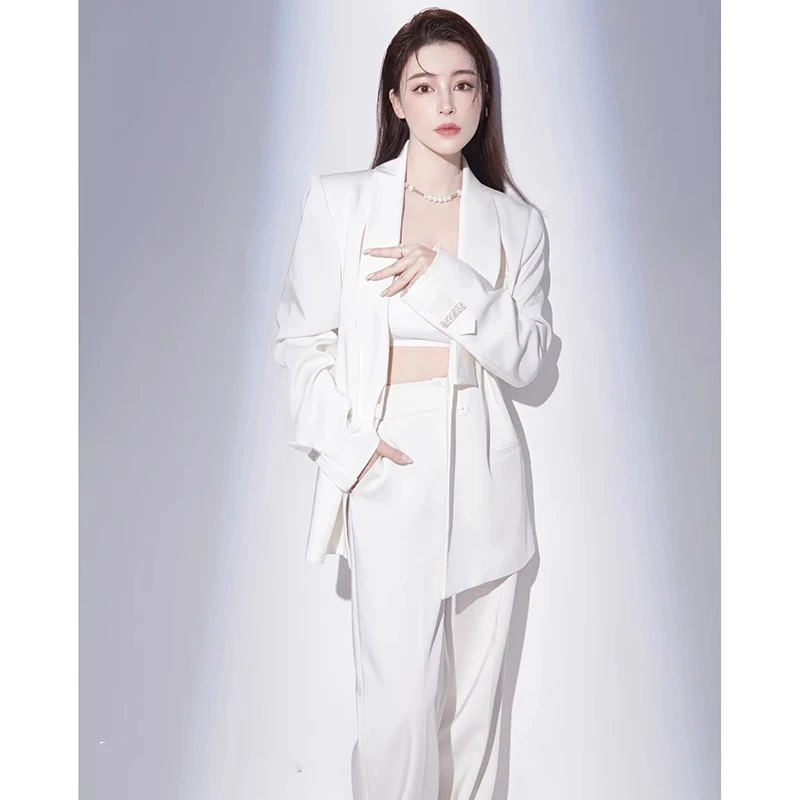 白色干练气质西装套装女秋冬洋气时尚女装西装女高端大气上档次