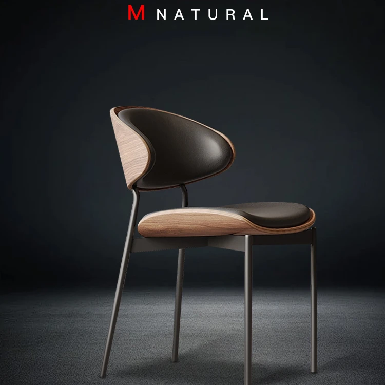 北欧轻奢设计师餐椅现代简约家用书房椅意式原木靠背椅子咖啡椅