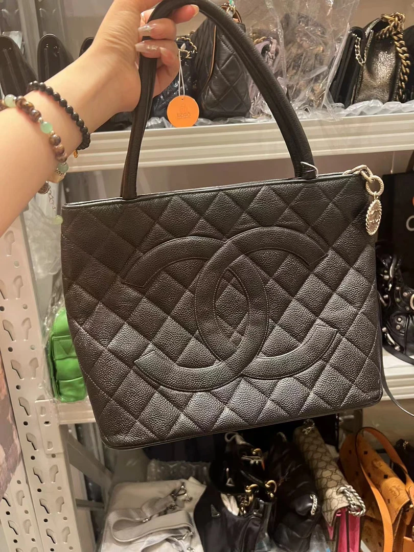 95新 Chanel/香奈儿 赤境·包展 黑银希尔顿鱼子酱手提包