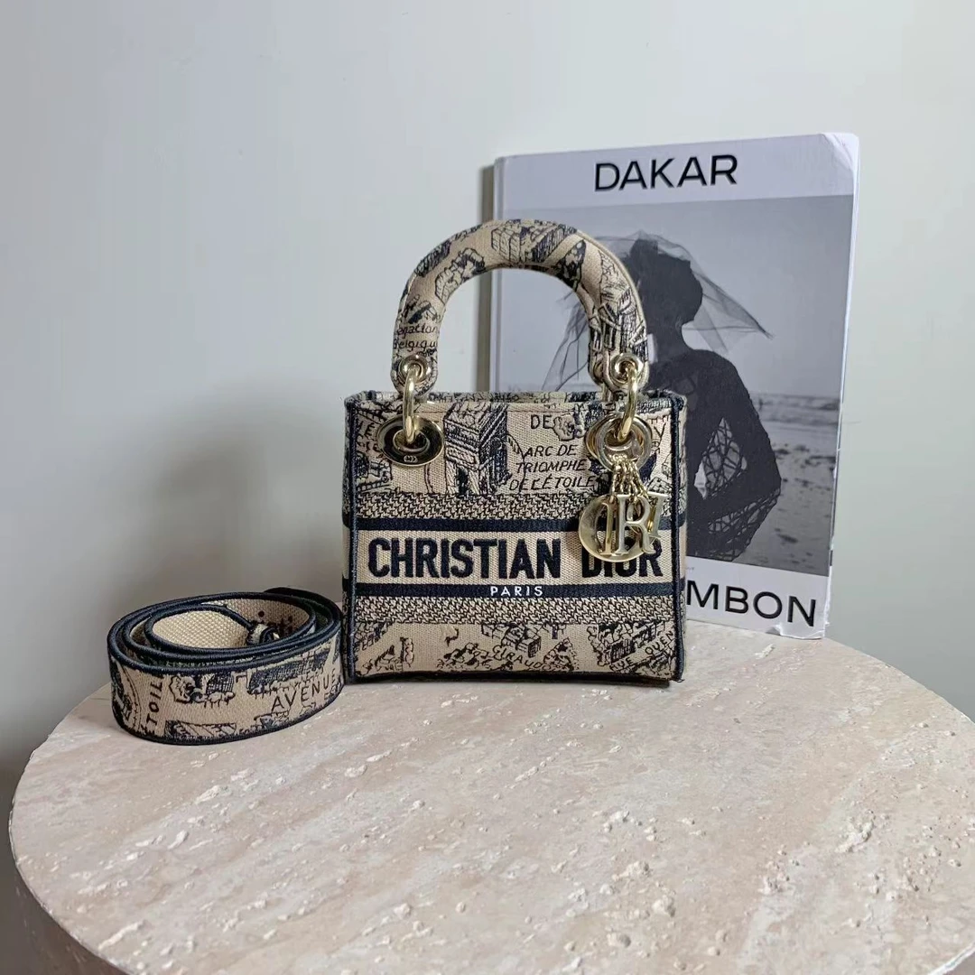 95新 DIOR/迪奥 壹臻/ 新款巴黎地图刺绣三格戴妃 93724342