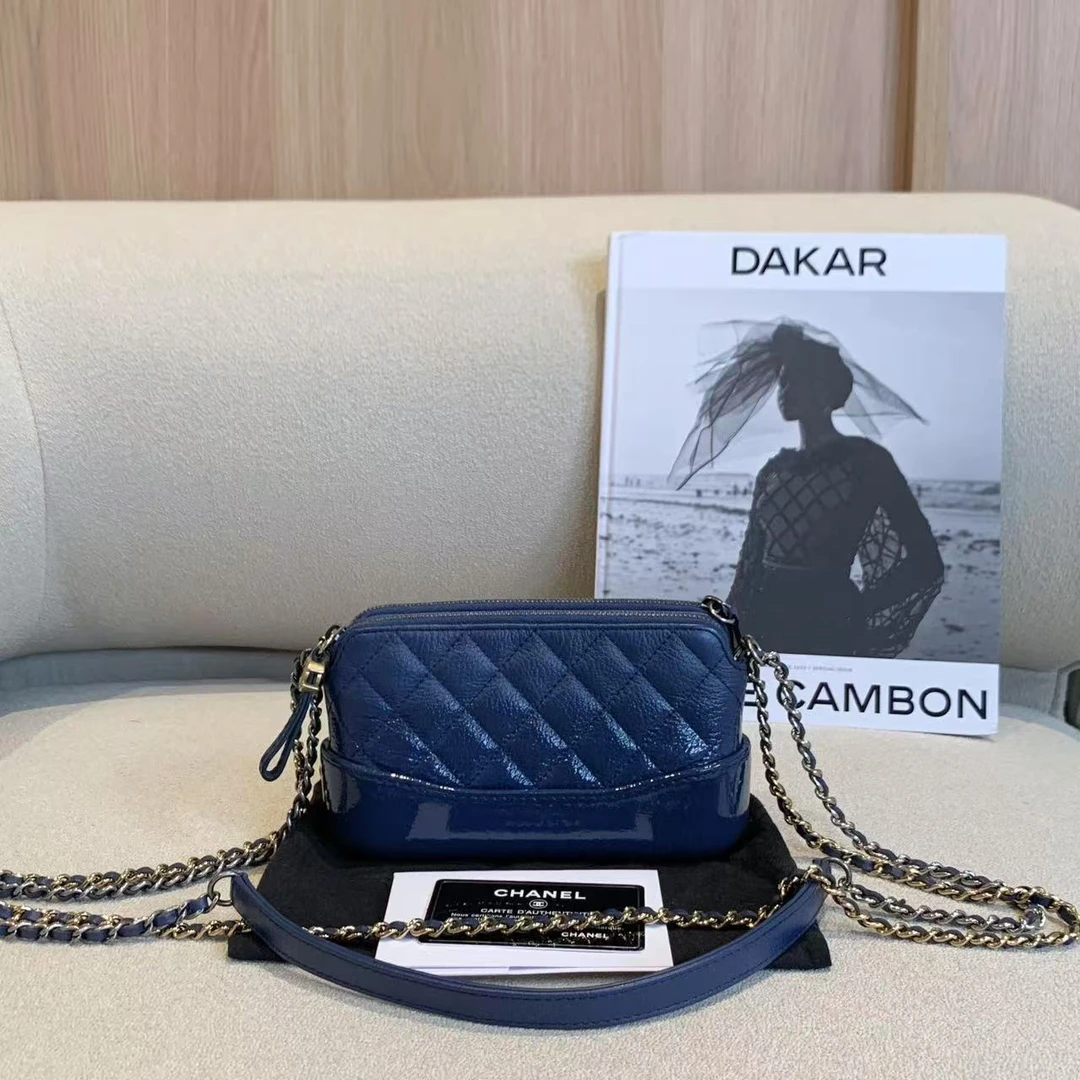 99新 Chanel/香奈儿 壹臻/25开 海军蓝漆拼皮流浪mini/89384495