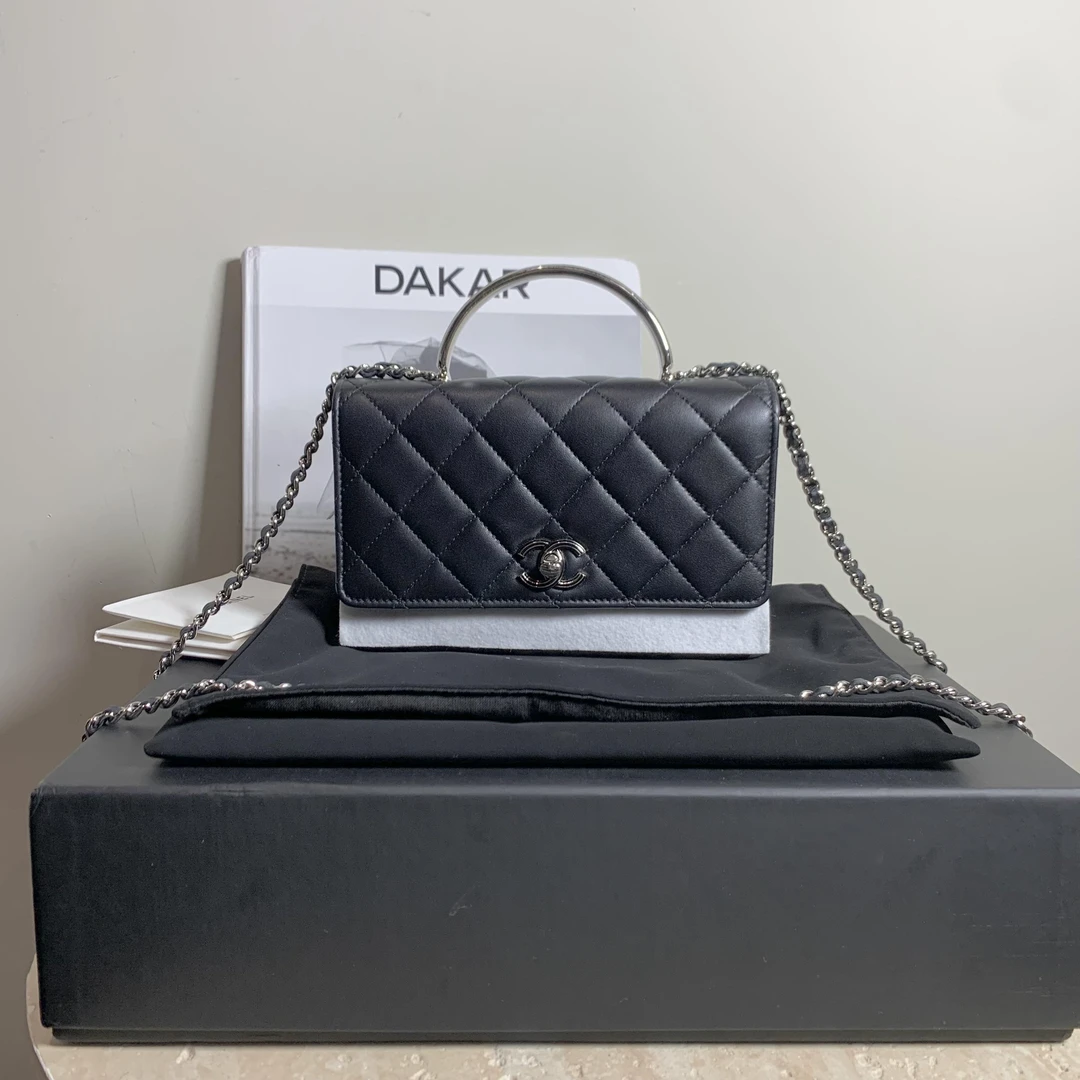 99新 Chanel/香奈儿 壹臻/24c黑银珐琅金属手柄WOC / 35366334