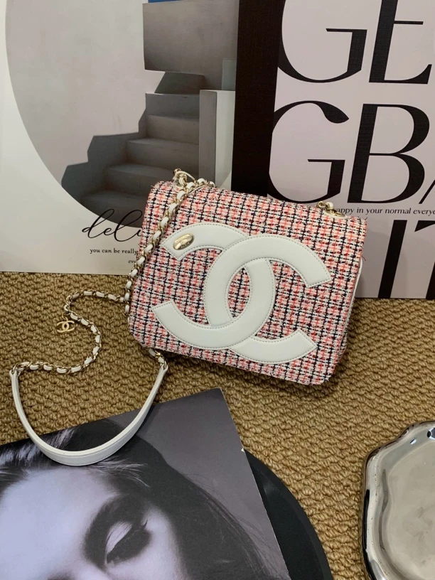 95新 Chanel/香奈儿 赤境·7092 粉白编织相机斜挎包18-19
