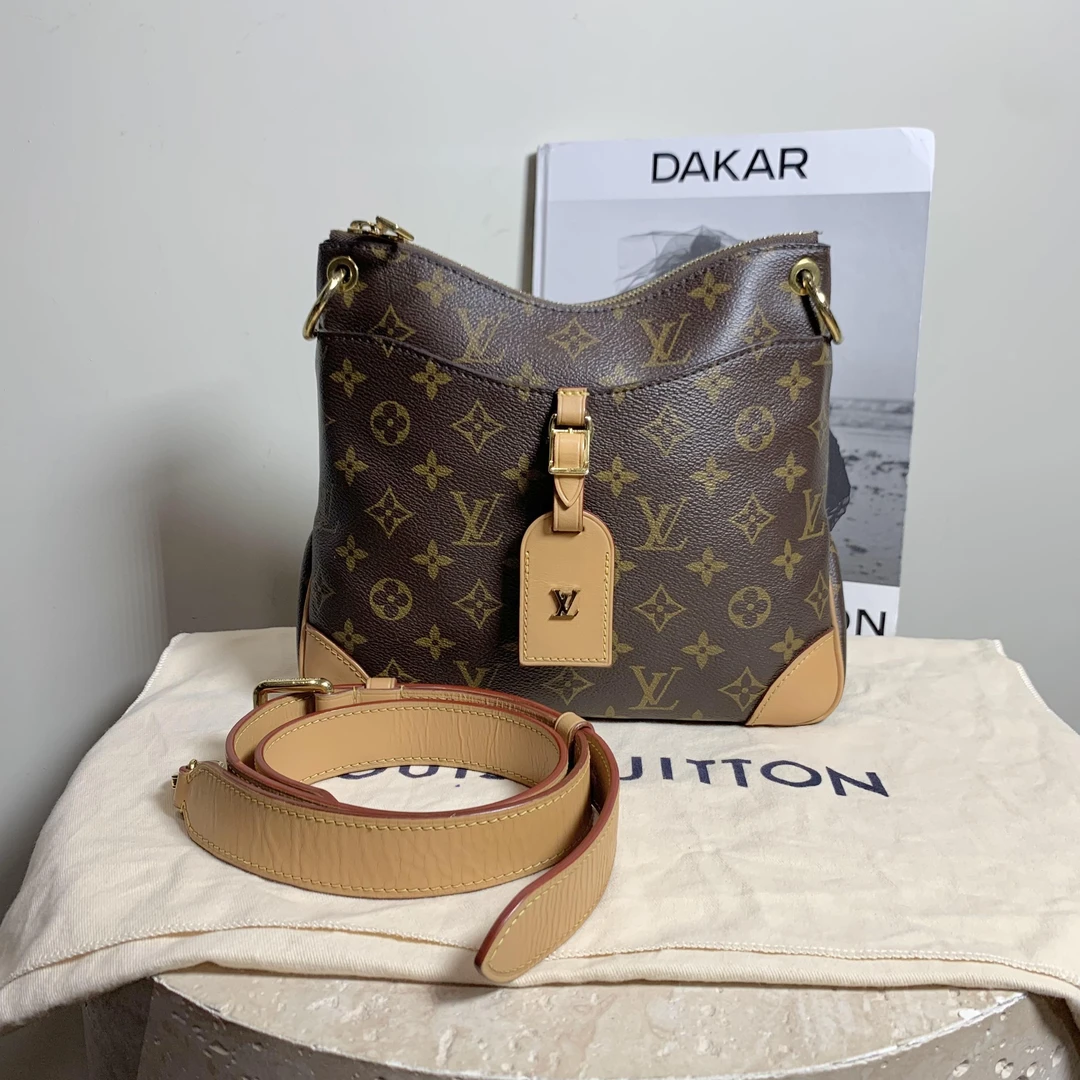 95新 LouisVuitton/路易威登 十一壹臻/老花牛角单肩包/49026040