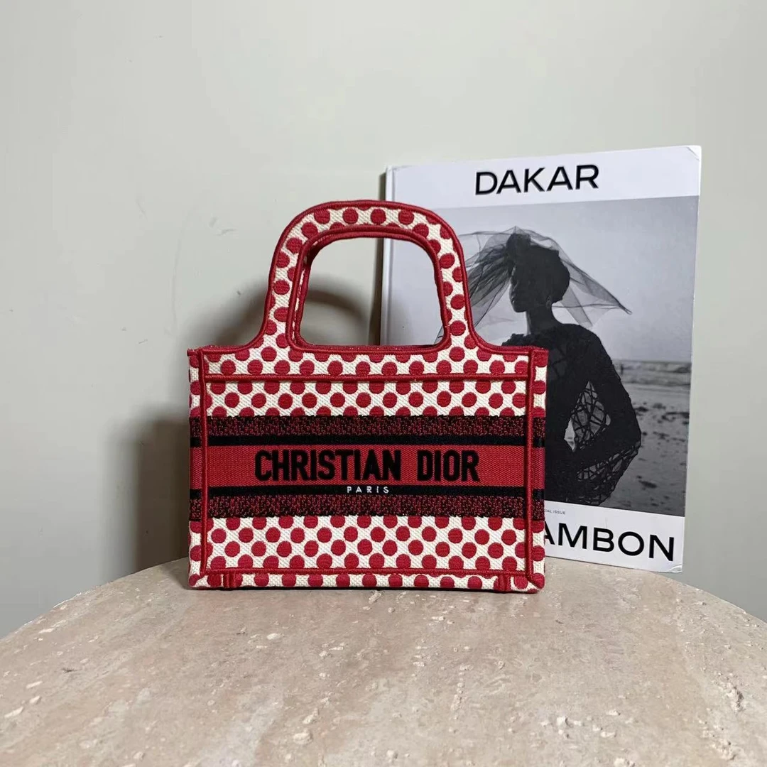 95新 DIOR/迪奥 壹臻/红色波点刺绣mini tote/97425503