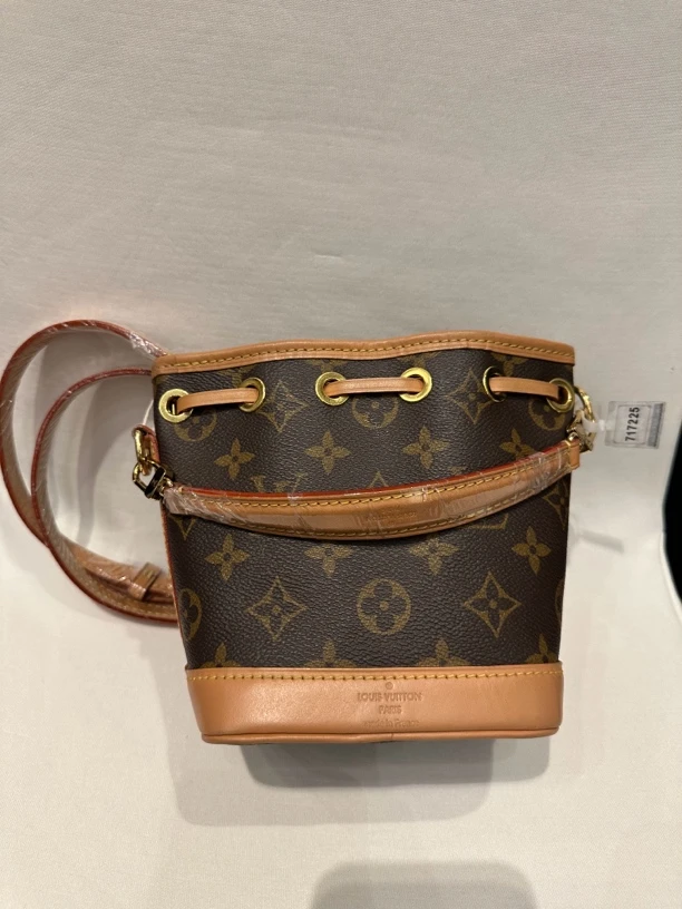 95新 LouisVuitton/路易威登 赤境·包展 老花拼皮水桶小号斜挎包