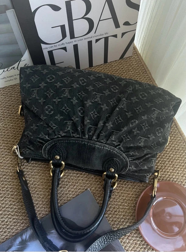95新 LouisVuitton/路易威登 赤境·8043 黑色丹宁cabby手提斜挎