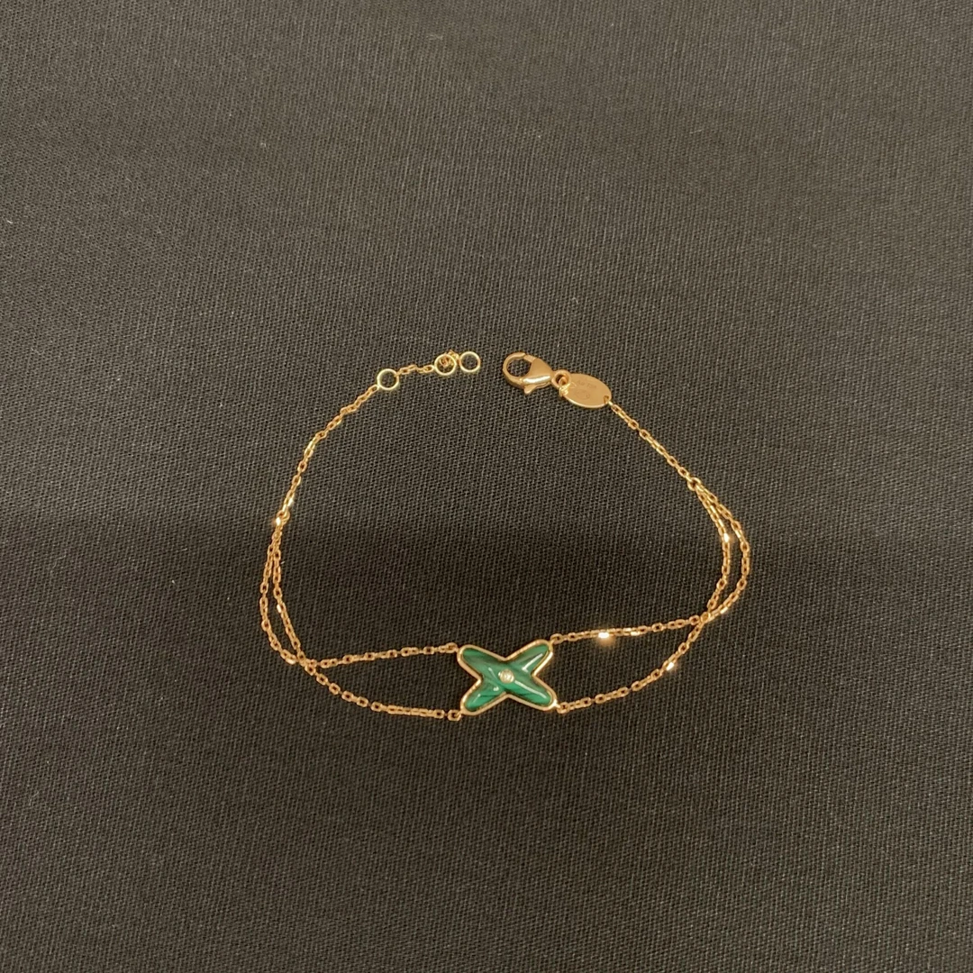 99新 Chaumet/尚美 壹臻/ 欢.缘绿色孔雀石手链20年 50937542