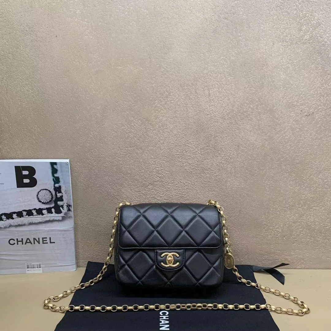95新 Chanel/香奈儿 壹臻中古/l21B黑金羊徽章大方胖 94470766