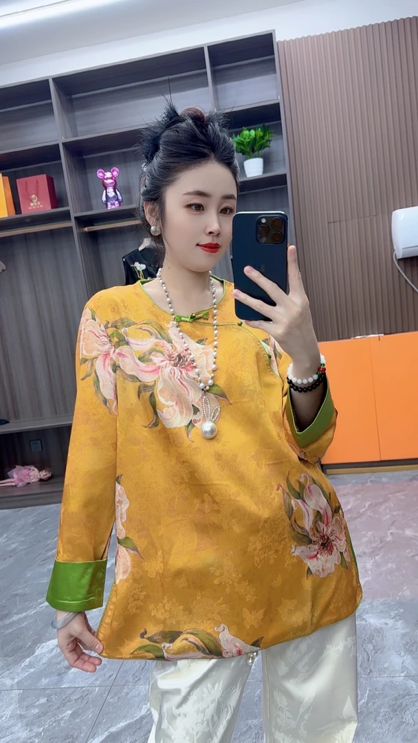 新款斜襟时尚圆领提花上衣