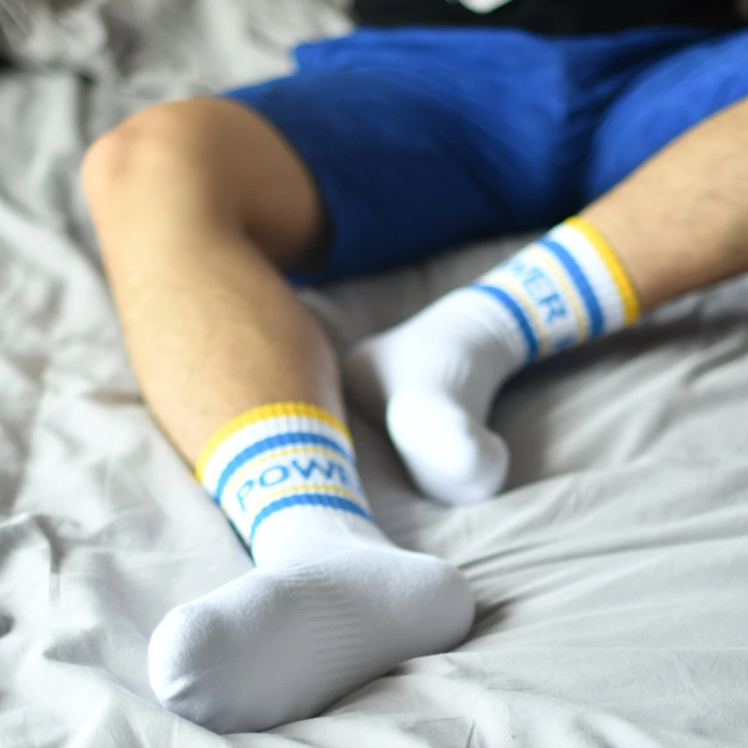 时尚休闲运动袜子中筒男袜字母学院风街头袜四季加厚毛巾底排球