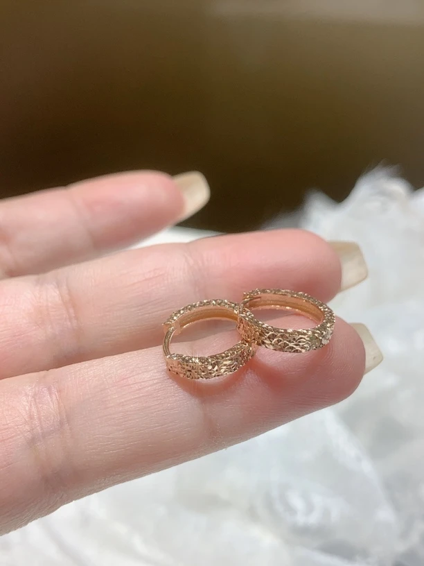 18 K玫瑰金碎碎冰耳圈13mm