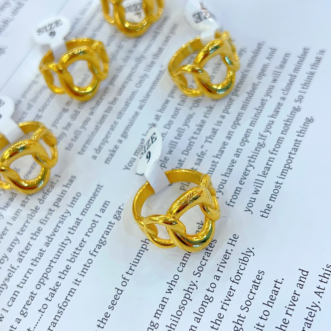 钛钢戒指 新款时尚钛钢戒指 不掉色 气质 金色百搭欧美