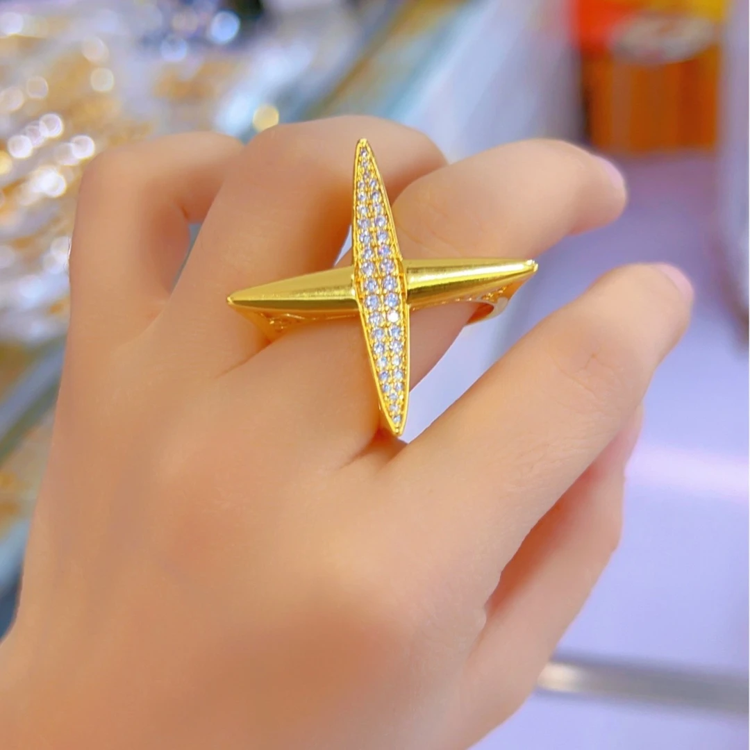 钛钢合成锆石戒指 伊帕尔阿依新款戒指气质时尚欧美金色指环镶嵌0