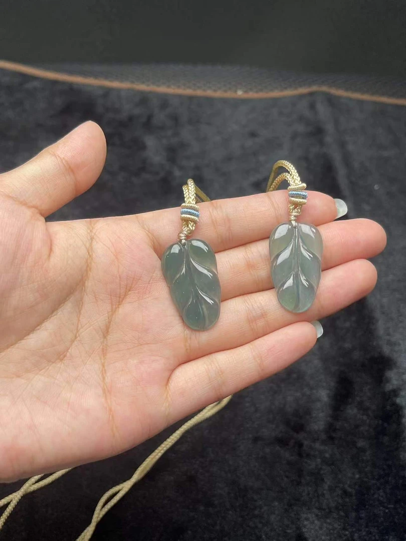 翡昱-B2-23169-天然A货翡翠叶子吊坠绑绳-多样性发其一C