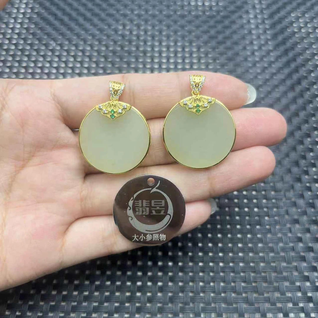 翡昱-B1-23318-和田玉吊坠S925银镶/约15*12*6/-多样性发其一C