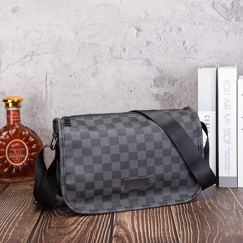 男士挎包新款格子时尚时尚单肩包街头潮流韩版男包斜挎包青年包热