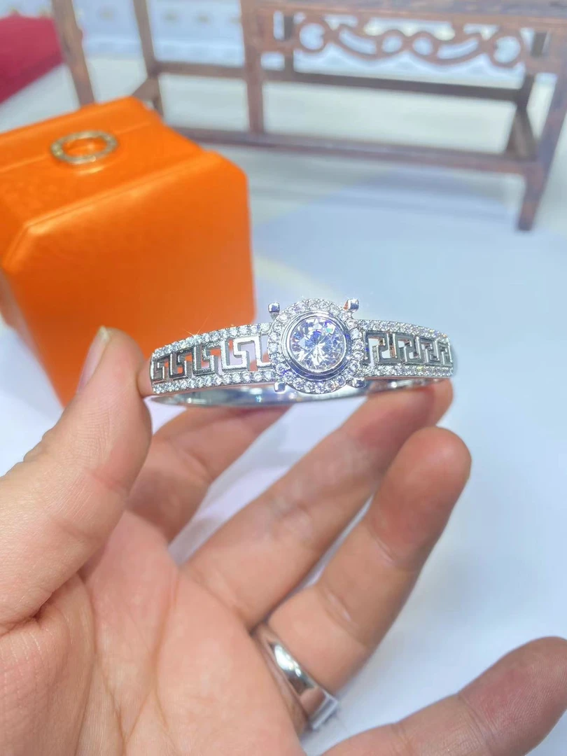 合金吊坠 D10018〔坦桑尼亚的秘密〕大白白