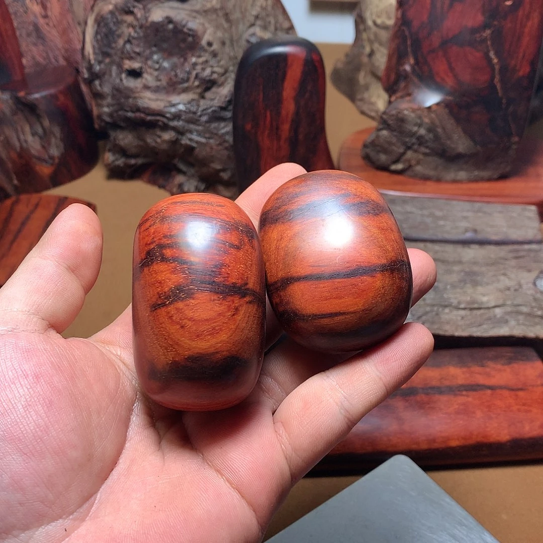 檀香紫檀（小叶紫檀）莫**念