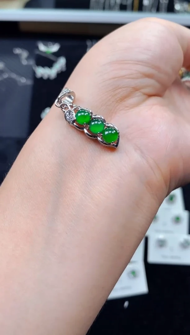 【闪购商品】翡翠颈饰银S925镶嵌0787