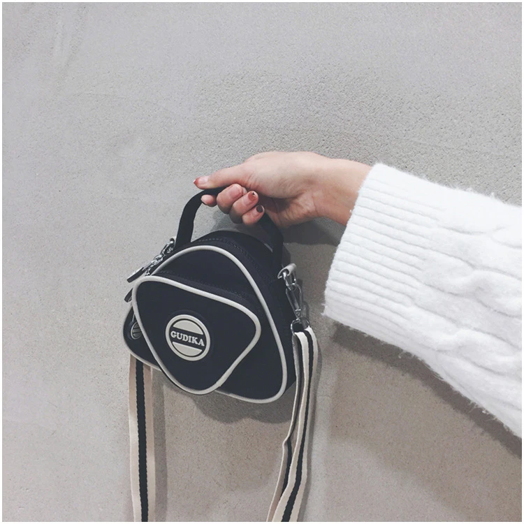 单肩手机包小众设计潮流斜挎包休闲网红洋气时尚百搭小包肩包女士